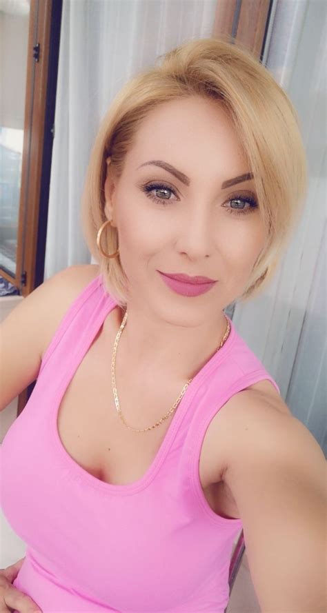 Escort Carmagnola, Donna cerca Uomo Carmagnola